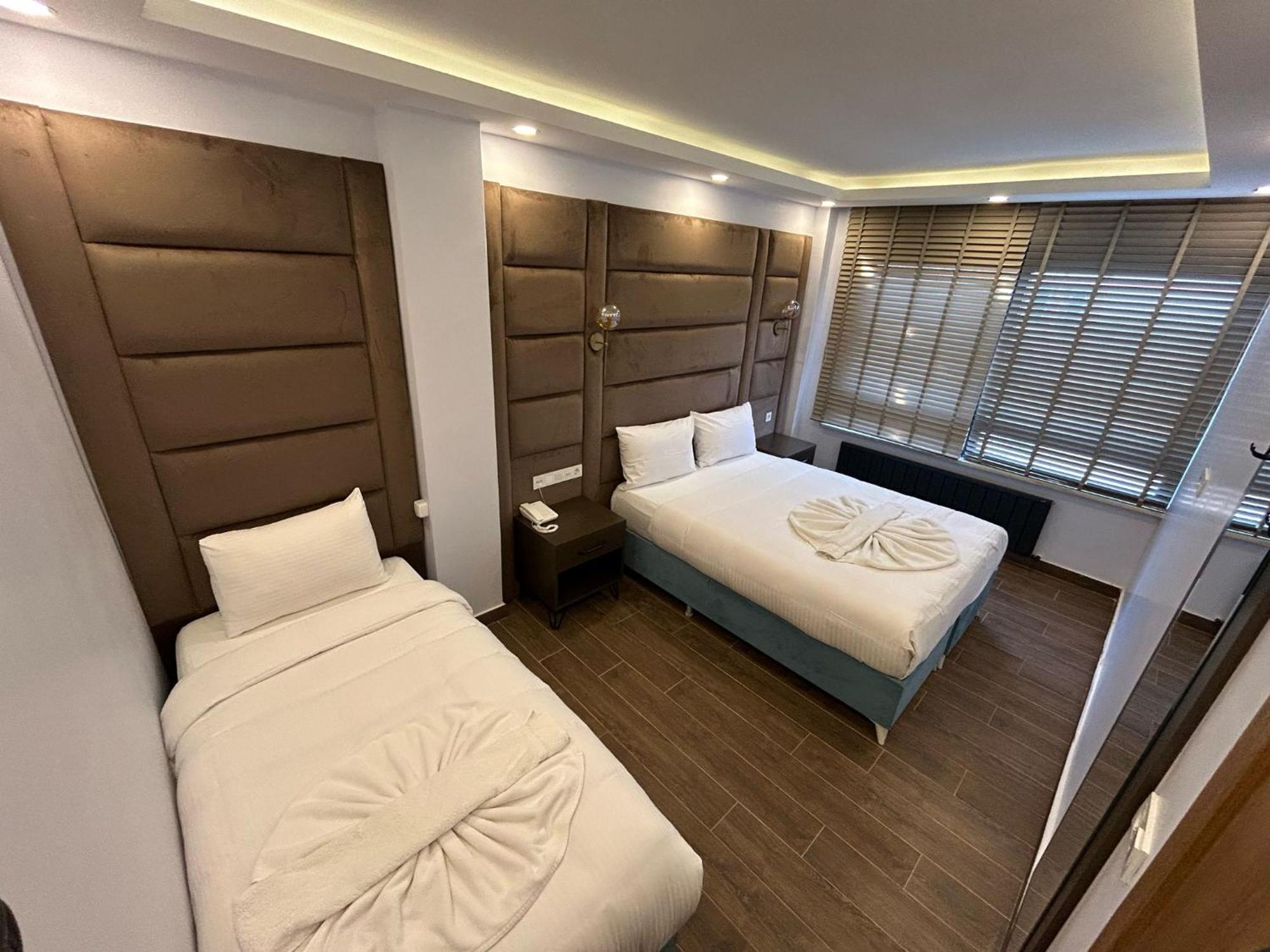 Hira Hotel อิสตันบูล ภายนอก รูปภาพ