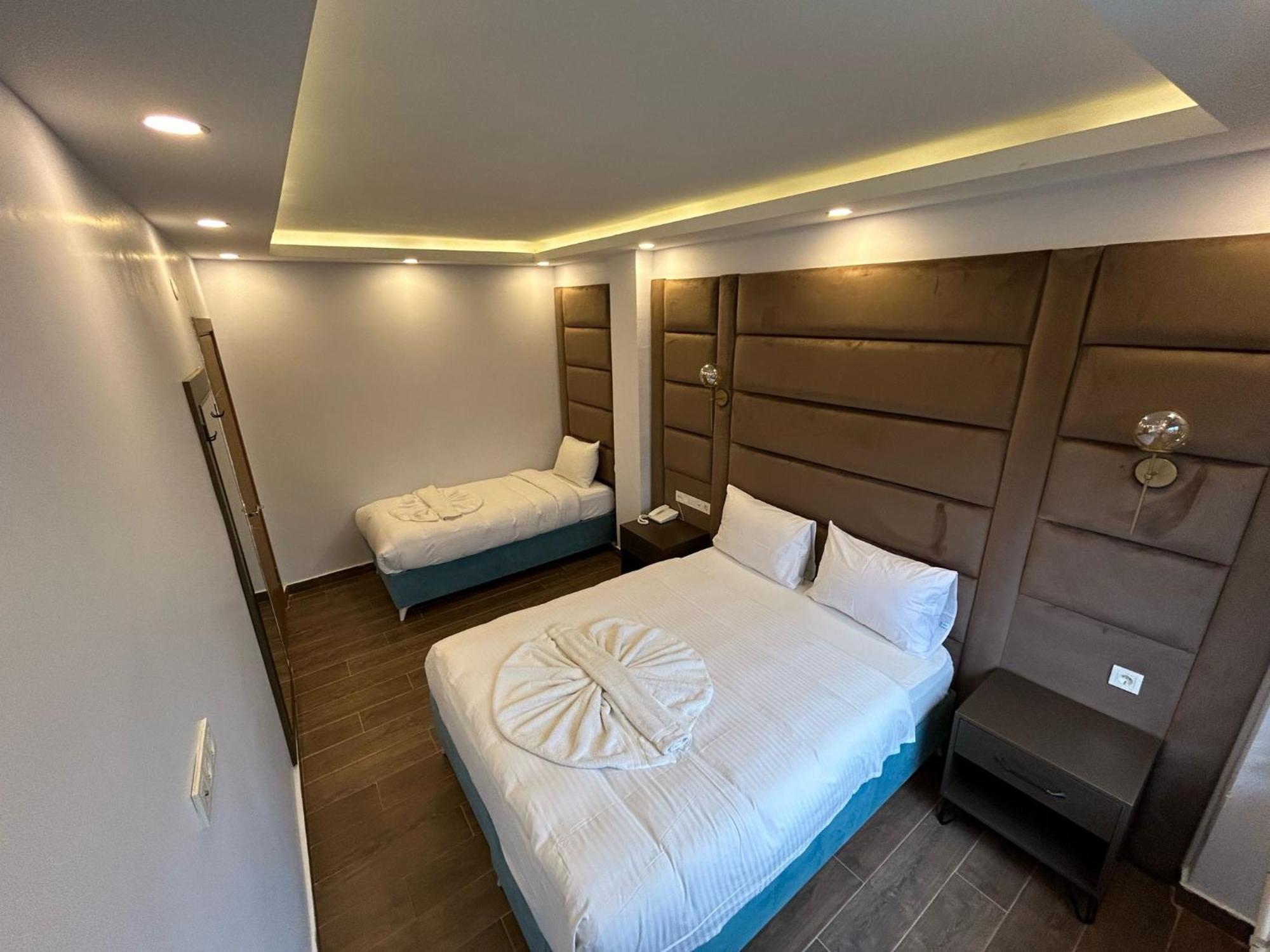 Hira Hotel อิสตันบูล ภายนอก รูปภาพ